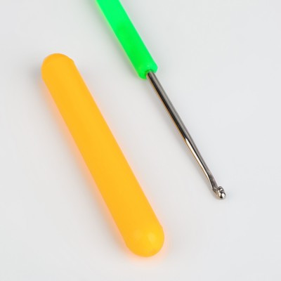 Набор крючков для вязания, с пластиковой ручкой и колпачком, d = 1,5-2,5 мм, 14 см, 3 шт, цвет МИКС