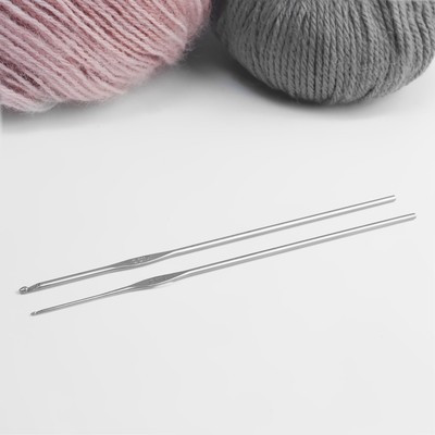 Крючки для вязания металлические, d = 1-2 мм, 13,5 см, 2 шт