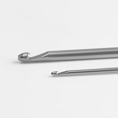 Крючки для вязания металлические, d = 1-2 мм, 13,5 см, 2 шт