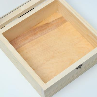 Подарочный ящик 25×25×11 см деревянный, крышка оргстекло 3 мм Подарочный ящик 25×25×11 см деревянный, крышка оргстекло 3 мм