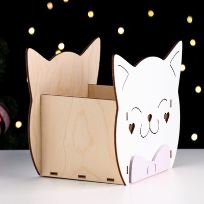 Кашпо деревянное для цветов и подарков "Котик"с аппликацией, белое, 18,8х12,8х16,7 см Кашпо деревянное для цветов и подарков "Котик"с аппликацией, белое, 18,8х12,8х16,7 см